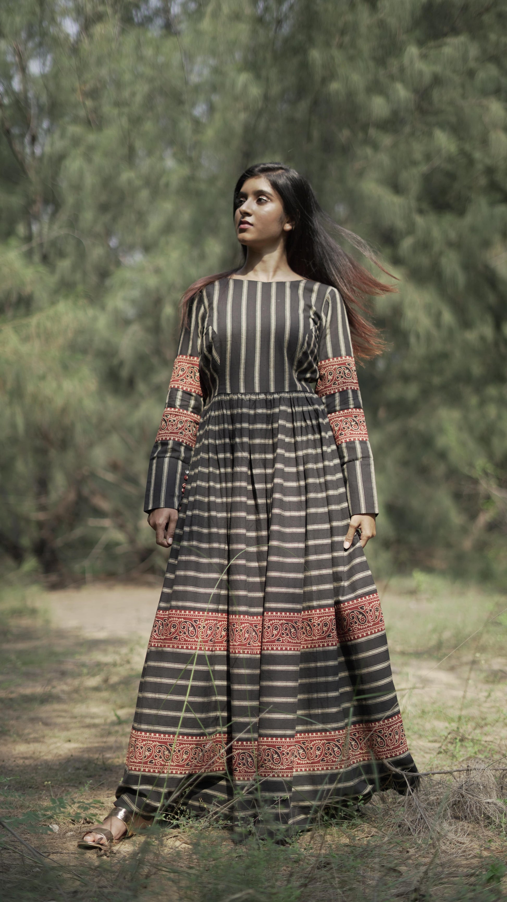 anka Full sleeve gown1-min.JPG