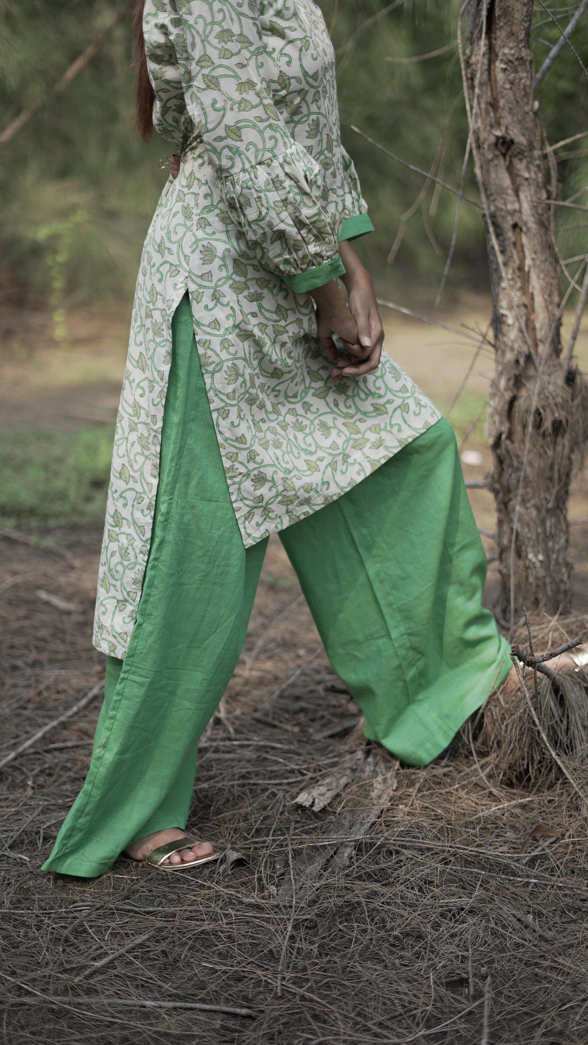 anka High Low top with sharara pant3-min