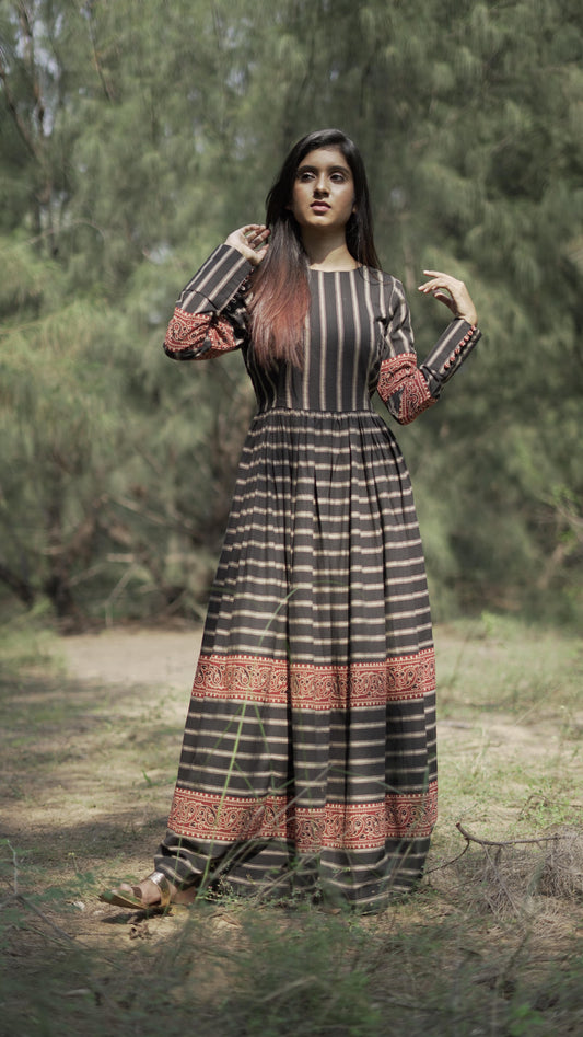 anka Full sleeve gown-min.JPG