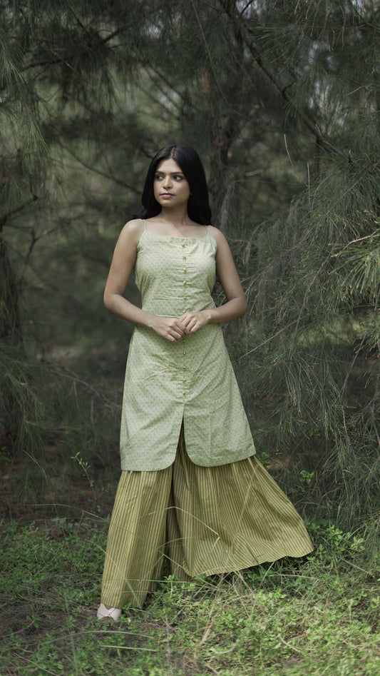 anka Sleeveless top with gharara pant4-m