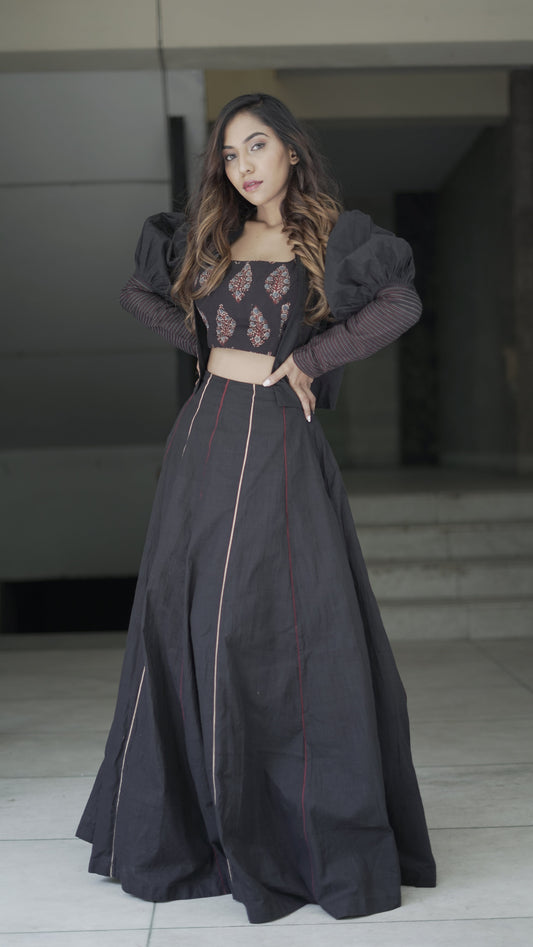 anka Blouse with shrug and full skirt2-m